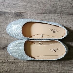 Sh18es Silver Sparkle shoes
